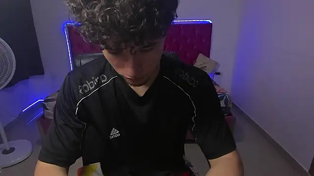 Snapshot of jean_burns chatting on March 3, 2026, 7:10 pm jean burns online show from March 3, 2026, 7:10 pm