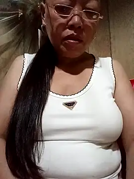 Snapshot of Agnes-baby chatting on June 6, 2026, 10:37 pm Agnes-baby online show from June 6, 2026, 10:37 pm