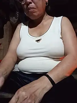 Snapshot of Agnes-baby chatting on June 20, 2026, 12:32 pm Agnes-baby online show from June 20, 2026, 12:32 pm