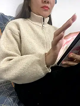 Avelyn-n online show from January 15, 2026, 6:28 am