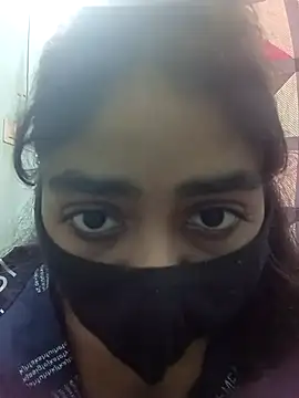 HotxMuskan online show from February 16, 2026, 8:35 am