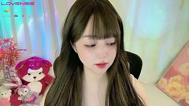 Snapshot of CLaire-5 chatting on June 8, 2026, 1:55 pm CLaire-5 online show from June 8, 2026, 1:55 pm
