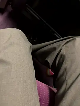 leshowcho online show from January 6, 2026, 7:51 pm