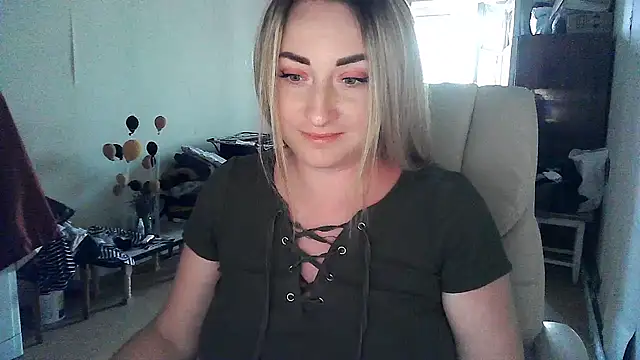 FoxyAnn12 online show from June 29, 2026, 11:21 am
