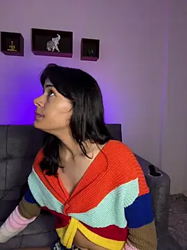 Iam Lyan  online show from March 18, 2026, 5:36 pm