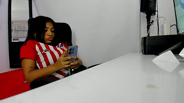 Yuleimys rosse online show from January 16, 2026, 7:12 am