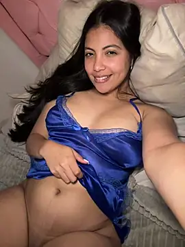 Snapshot of Nina_Belle chatting on June 29, 2026, 3:24 am Nina Belle online show from June 29, 2026, 3:24 am