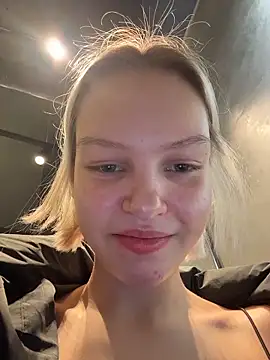 AshleyMur online show from February 10, 2026, 4:33 am