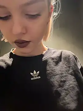 AshleyMur online show from February 3, 2026, 6:22 am