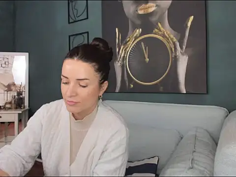 VanillaBlyss online show from April 3, 2026, 8:32 am