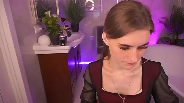 DiamondNina online show from April 25, 2026, 8:06 pm