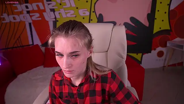 DiamondNina online show from March 31, 2026, 7:38 pm