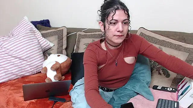 prickly priscilla online show from January 8, 2026, 7:03 am