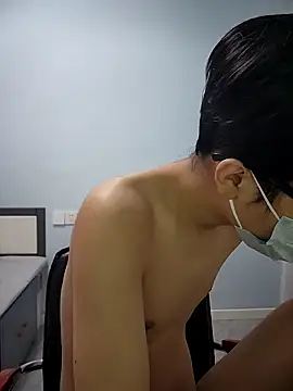 tinKKKKKKL online show from April 8, 2026, 1:51 am