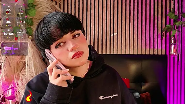 Hiddenhotcake online show from April 17, 2026, 6:44 pm