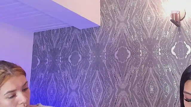 Snapshot of SkyFallls chatting on January 31, 2026, 7:12 pm SkyFallls online show from January 31, 2026, 7:12 pm