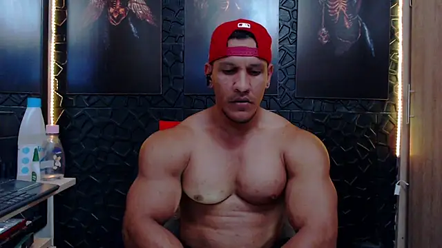 Snapshot of viktor_herrera chatting on February 18, 2026, 3:15 am viktor herrera online show from February 18, 2026, 3:15 am