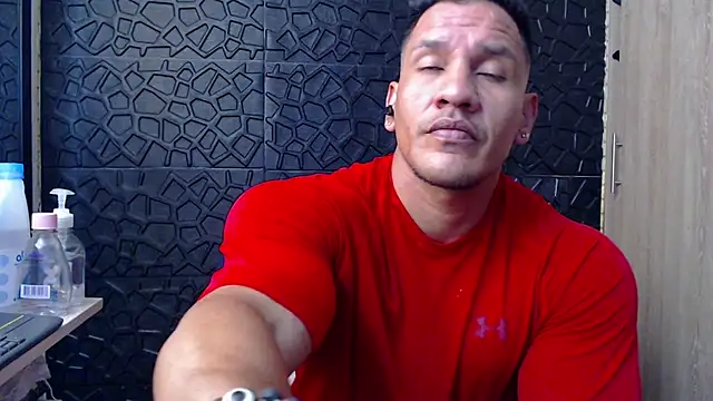 Snapshot of viktor_herrera chatting on January 17, 2026, 2:42 pm viktor herrera online show from January 17, 2026, 2:42 pm