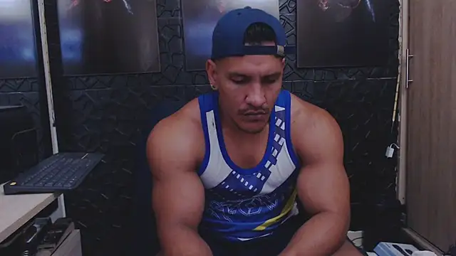 Snapshot of viktor_herrera chatting on May 25, 2026, 4:17 pm viktor herrera online show from May 25, 2026, 4:17 pm