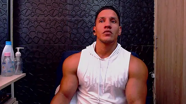 Snapshot of viktor_herrera chatting on February 16, 2026, 3:21 pm viktor herrera online show from February 16, 2026, 3:21 pm