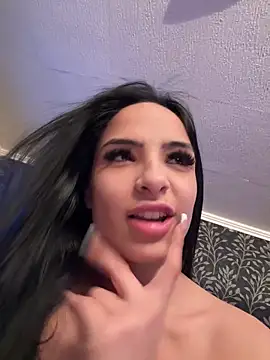 Snapshot of Evelin199 chatting on April 29, 2026, 5:30 pm Evelin199 online show from April 29, 2026, 5:30 pm