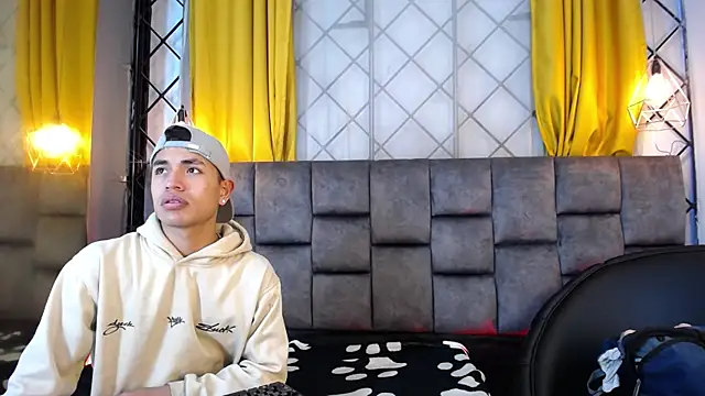 Maik Russo online show from February 4, 2026, 11:16 am