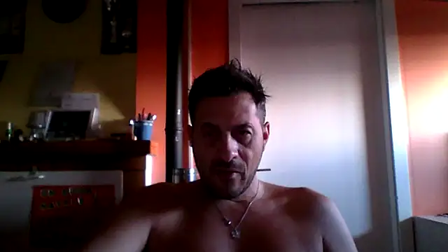 Snapshot of colosone chatting on December 1, 2025, 6:58 am colosone online show from December 1, 2025, 6:58 am