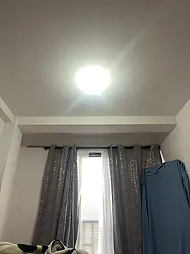 Snapshot of Violett_hott_ chatting on April 30, 2026, 11:39 am Violett hott online show from April 30, 2026, 11:39 am