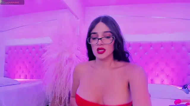 Violett hott  online show from January 8, 2026, 12:55 pm