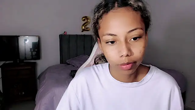 Snapshot of linda_brown_ chatting on May 26, 2026, 12:14 pm linda brown online show from May 26, 2026, 12:14 pm