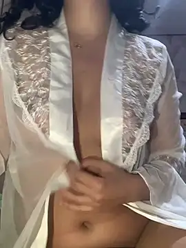 Snapshot of NaaRo-1 chatting on February 25, 2026, 7:36 pm NaaRo-1 online show from February 25, 2026, 7:36 pm