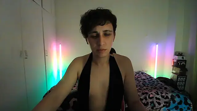 Snapshot of HoneyValentine chatting on May 20, 2026, 6:49 pm HoneyValentine online show from May 20, 2026, 6:49 pm