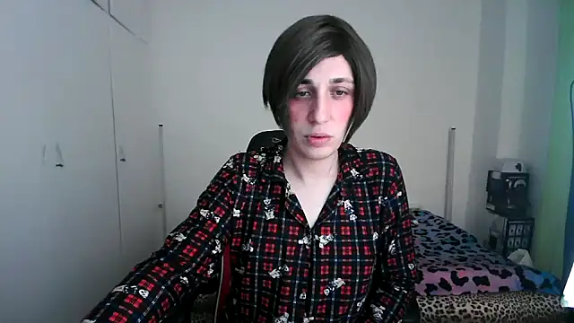 HoneyValentine online show from April 23, 2026, 6:53 pm