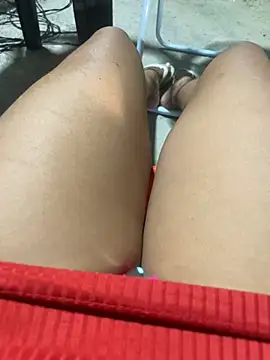 Snapshot of joel852 chatting on April 7, 2026, 9:27 pm joel852 online show from April 7, 2026, 9:27 pm