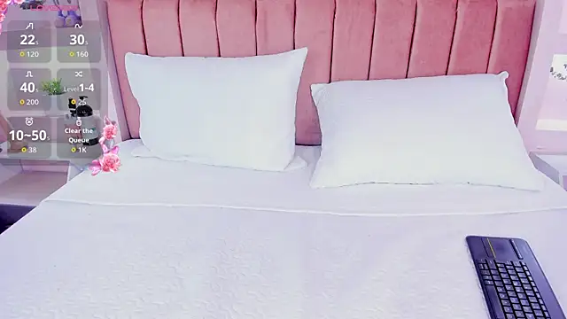 Katteyes   online show from April 13, 2026, 12:53 pm