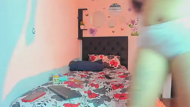 Snapshot of Ecstasy2dirty69 chatting on February 24, 2026, 5:14 pm Ecstasy2dirty69 online show from February 24, 2026, 5:14 pm