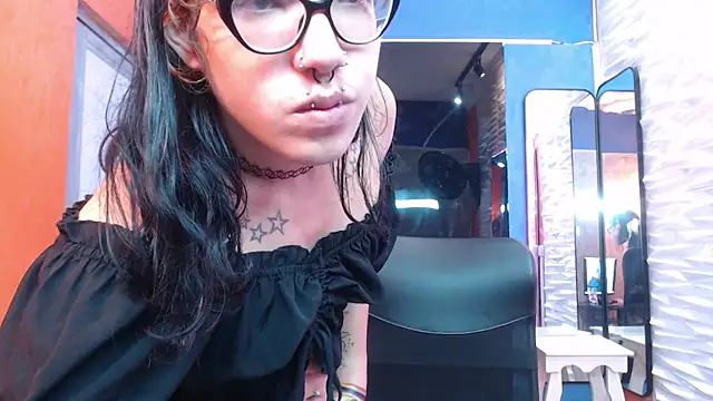 lilith ayanami online show from May 23, 2026, 1:43 pm