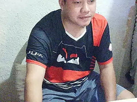 UrAsianGuy90 online show from January 14, 2026, 2:31 pm