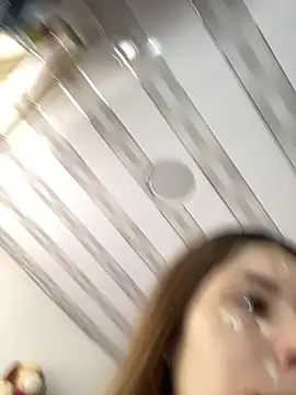 NatalyPinky online show from April 7, 2026, 5:04 pm