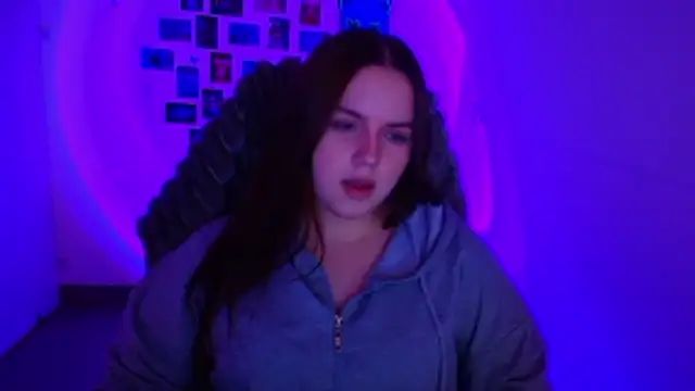 Snapshot of Kitty_Mia_Kitty chatting on February 21, 2026, 12:29 pm Kitty Mia Kitty online show from February 21, 2026, 12:29 pm