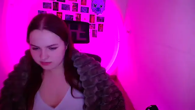 Snapshot of Kitty_Mia_Kitty chatting on February 15, 2026, 6:47 am Kitty Mia Kitty online show from February 15, 2026, 6:47 am