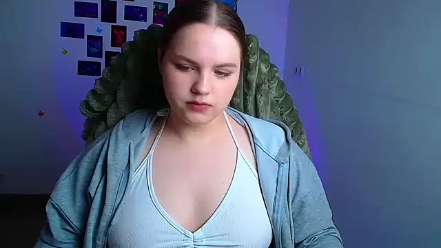 Snapshot of Kitty_Mia_Kitty chatting on February 25, 2026, 6:13 am Kitty Mia Kitty online show from February 25, 2026, 6:13 am