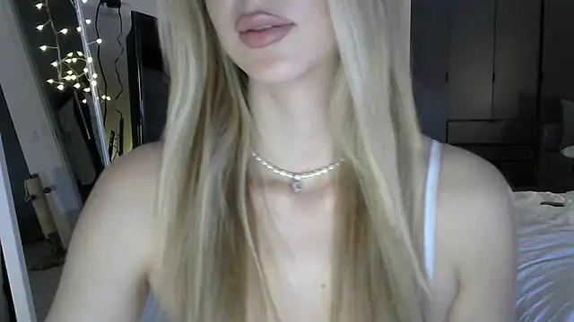 LizaSweetyq online show from February 10, 2026, 8:46 am