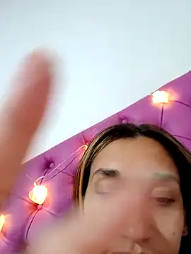 Snapshot of EcoDePiel chatting on February 16, 2026, 5:28 am EcoDePiel online show from February 16, 2026, 5:28 am