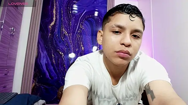 ale clark online show from January 7, 2026, 3:33 am