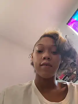 Snapshot of Tamiii420 chatting on February 28, 2026, 3:00 pm Tamiii420 online show from February 28, 2026, 3:00 pm