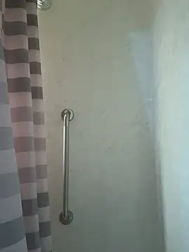 Tamiii420 online show from April 6, 2026, 1:56 pm