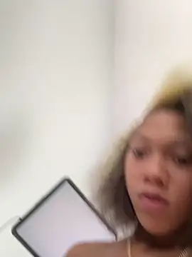 Snapshot of Tamiii420 chatting on February 24, 2026, 6:20 pm Tamiii420 online show from February 24, 2026, 6:20 pm