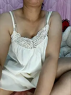 Snapshot of linhha23 chatting on February 17, 2026, 5:10 pm linhha23 online show from February 17, 2026, 5:10 pm