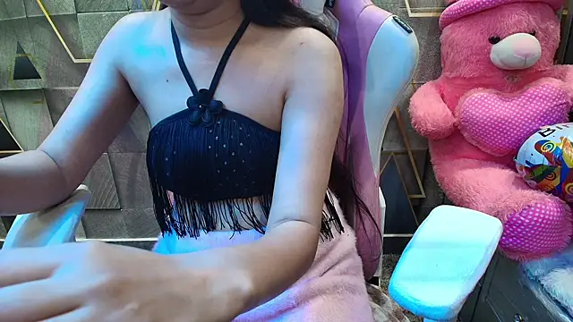 NymphoIsLive online show from April 16, 2026, 9:39 pm